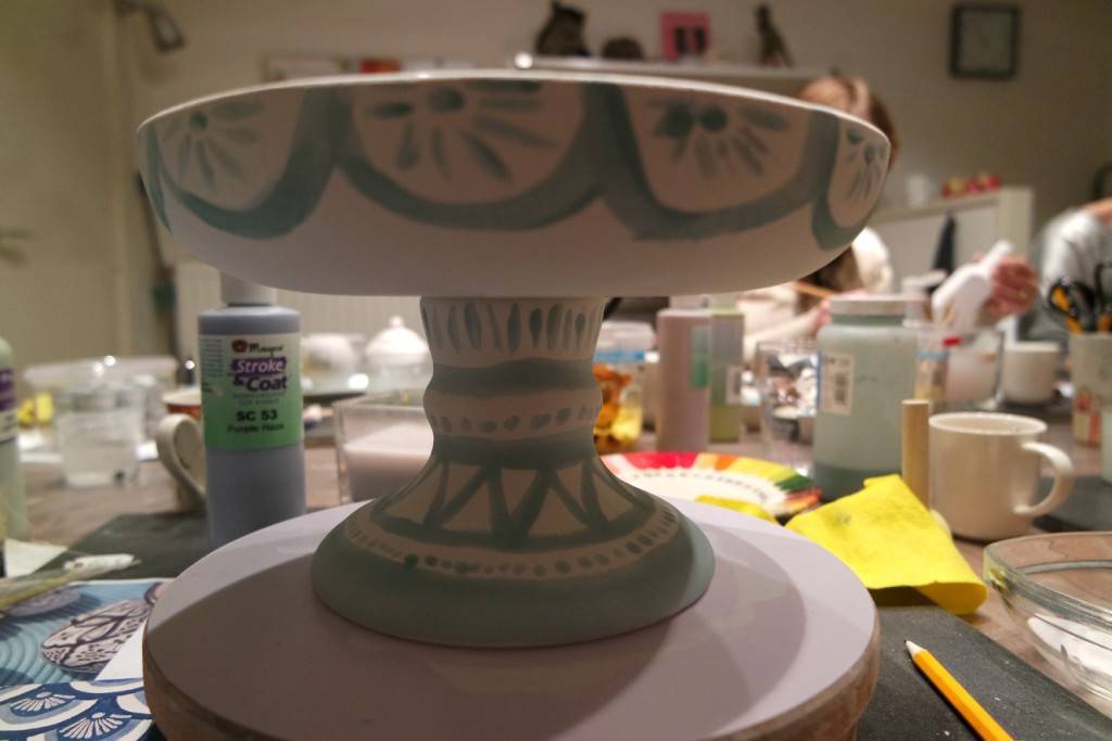 voet beschilderd servies