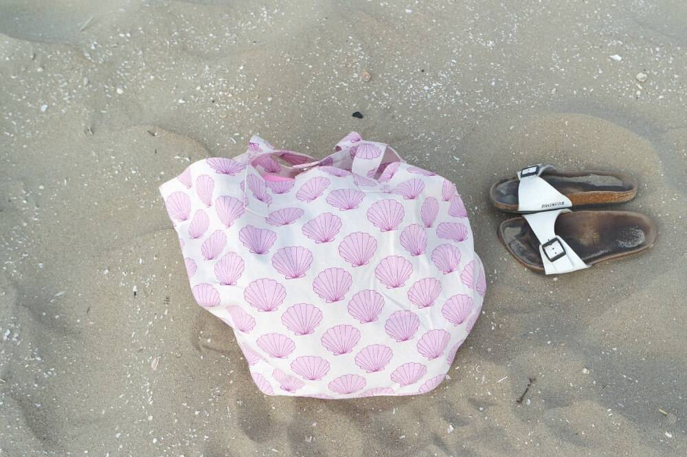 Beach Look - OOTD - Tas H&M - Birkenstock
