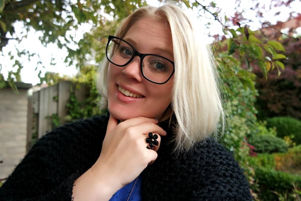 OUTFIT NIKE AIR FORCE & SPECSAVERS