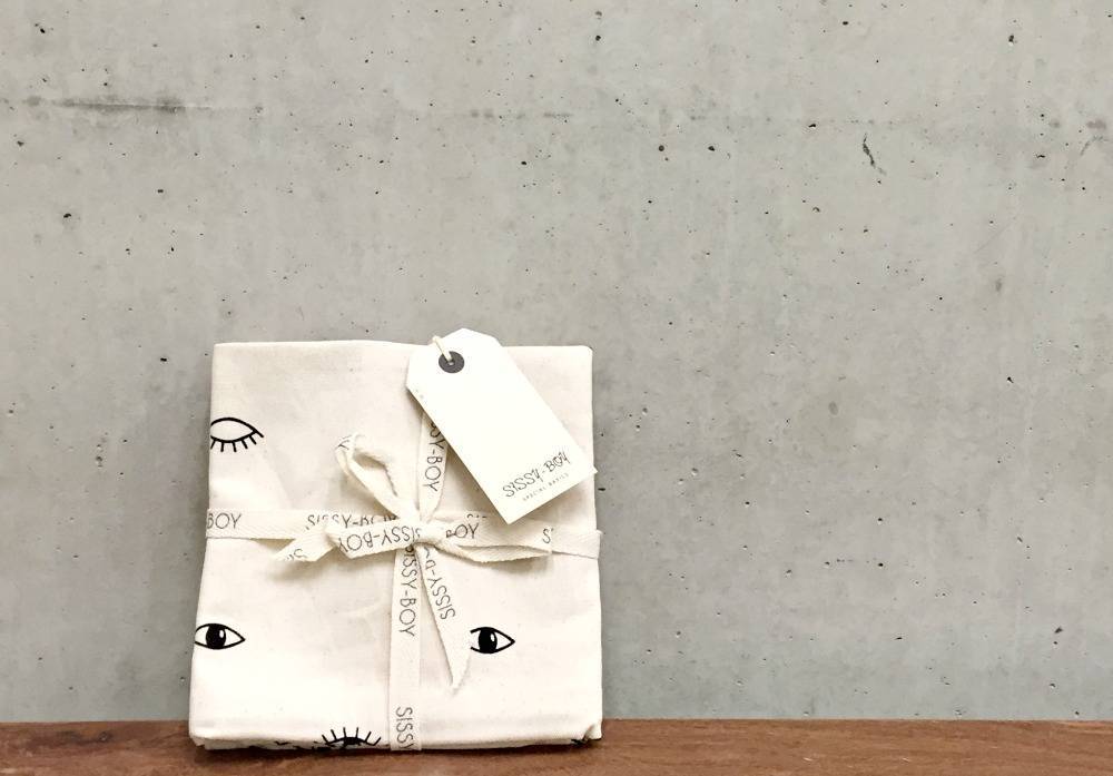 Shoplog Sissy-Boy : theedoek eye