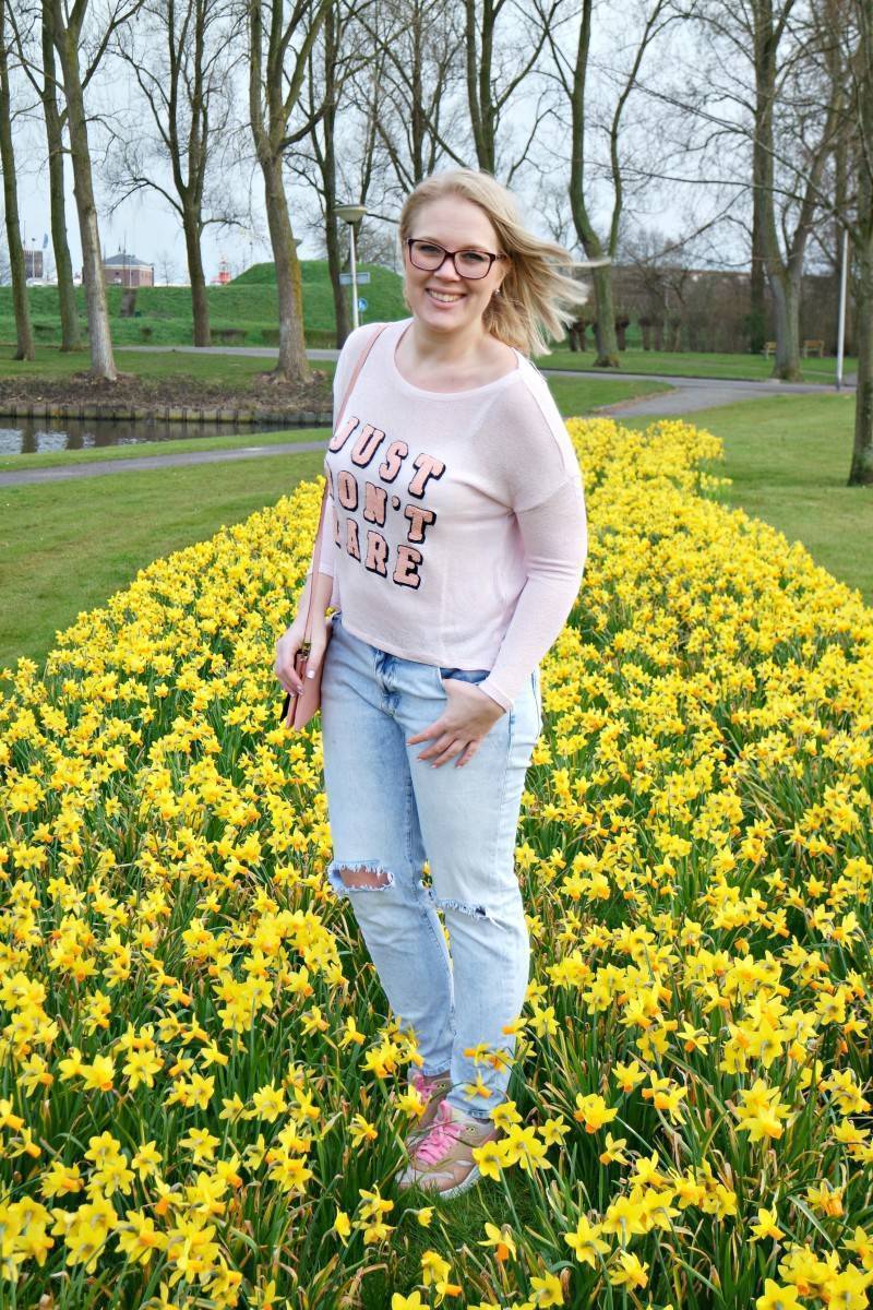 Outfit: Just don't care