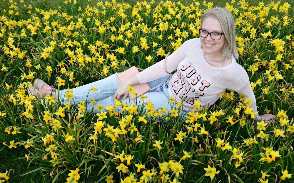 Outfit: Just don't care