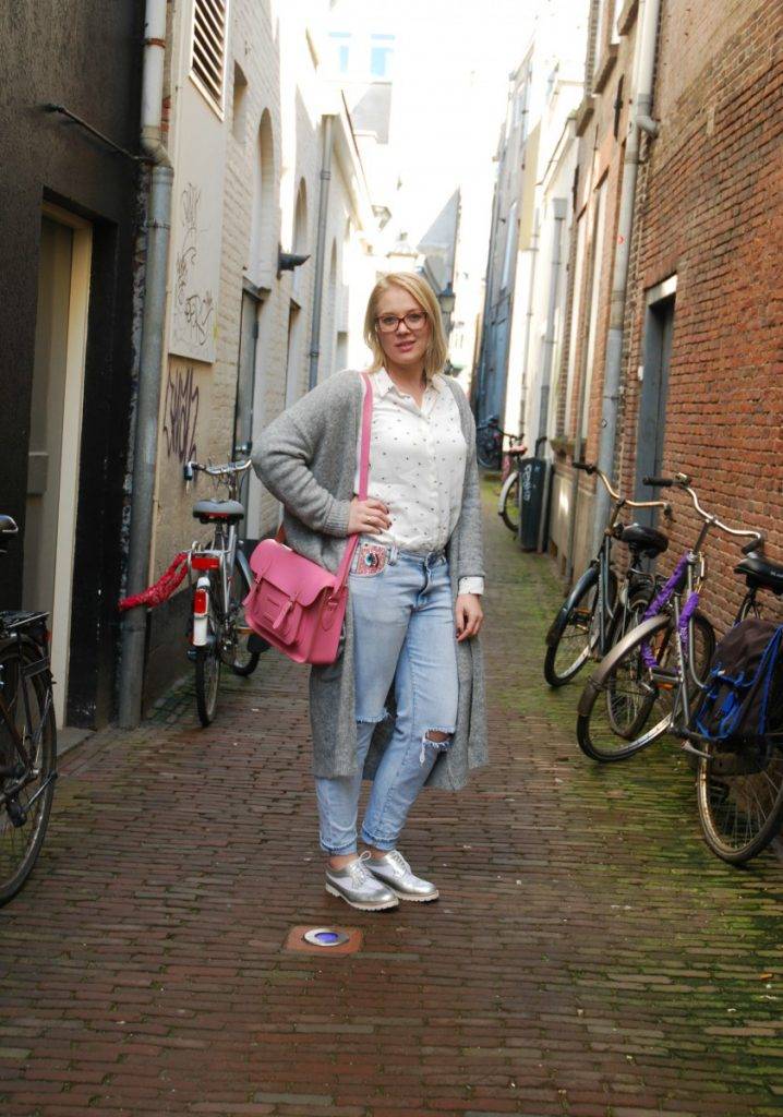 Outfit wit, grijs, zilver en een touch of pink4