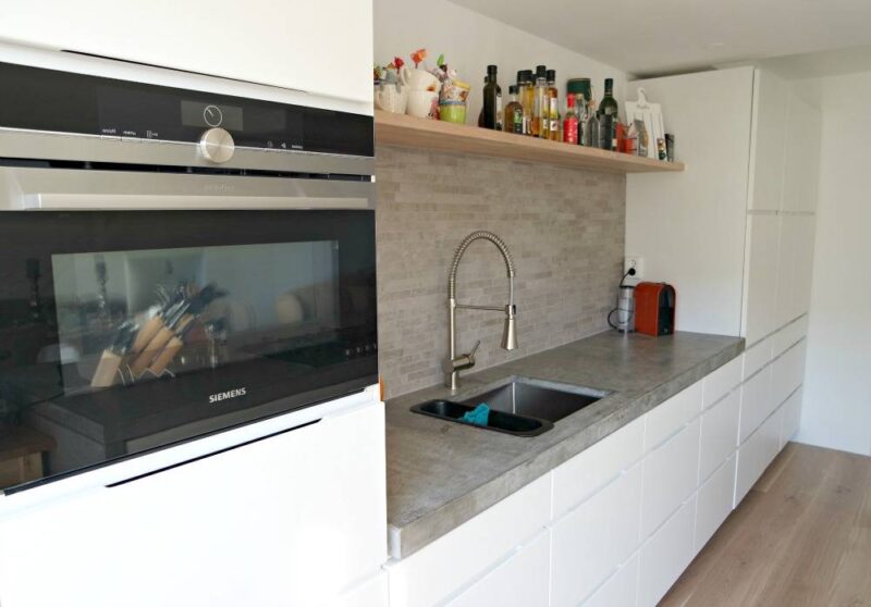 Keuken kvik met betonnen blad KOAK