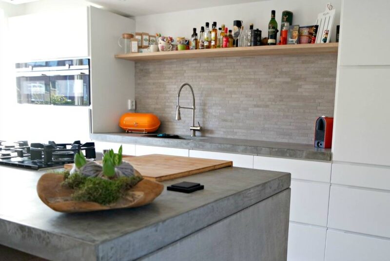 Keuken kvik met betonnen blad KOAK