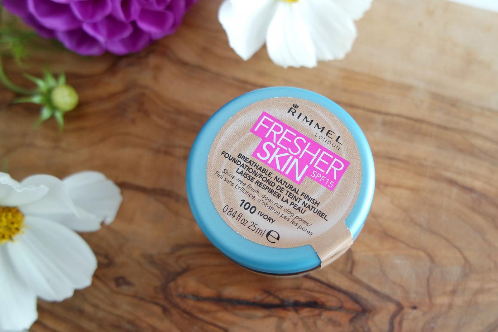 Review | Rimmel Fresher skin 100 ivory